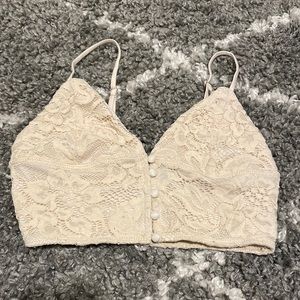 COPY - ⭐️2 for $10⭐️Cropped Lace Top